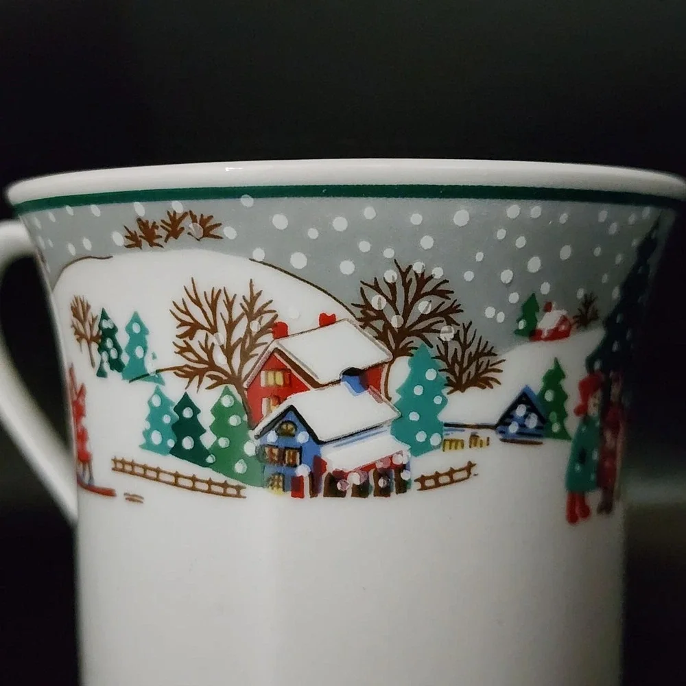Vintage Christmas Wonderland Porcelain China 20pc‎ Dinnerware Set Holiday Design